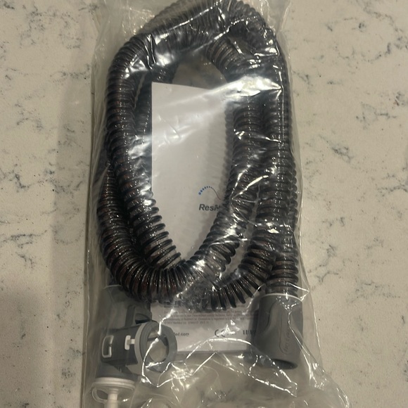 ResMed climatelineair oxy heated tube hose 37357 - Picture 1 of 2